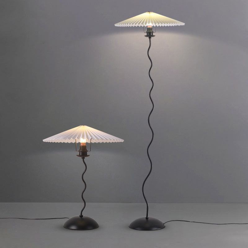 Pleated Wave Table Lamp